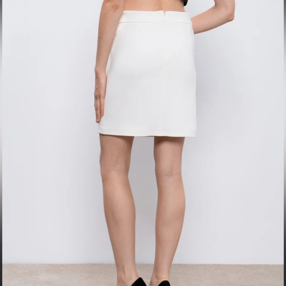 Gucci Tight Off White Zipper Miniskirt Size 42 - Picture 3 of 16